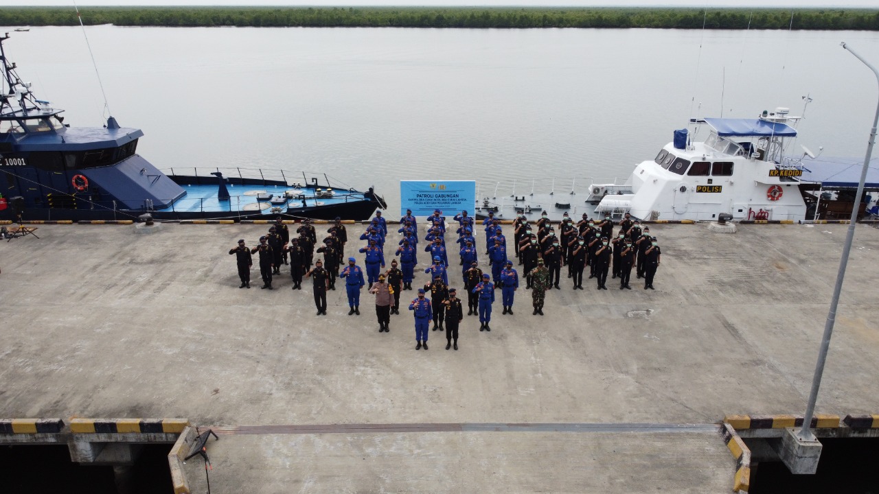 Tim gabungan BC dan Polairud Aceh