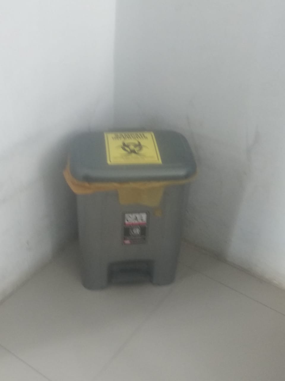 Tempat penampungan limbah medis sementara