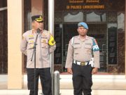 Wakapolres Lhokseumawe, Kompol Dedy Darwinsyah, Saat Memimpin Apel di Halaman Polres Lhokseumawe. (Foto: Chairul Sya'ban/Lingkarkita.com)