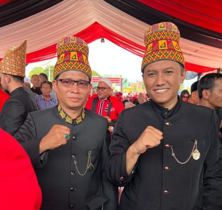 Paslon Maimul Mahdi - Nurzahri yang diusung Partai Aceh (PA).