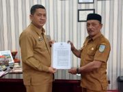 Penyerahan SK Perpanjangan Pj Geuchik